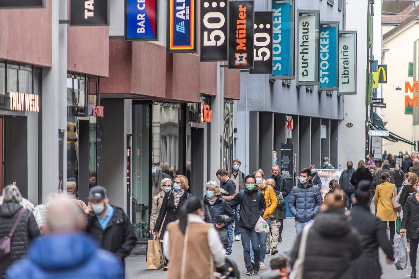 «Kauf lokal – schenk mit Herz»: lokales Gewerbe und Detailhandel der Stadt Luzern wird mit Kampagne unterstützt